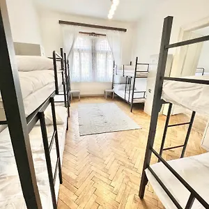Albergue Jasmin, Praga
