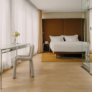Otel Josef, Prag