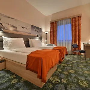 Hotell Ramada Airport, Prag