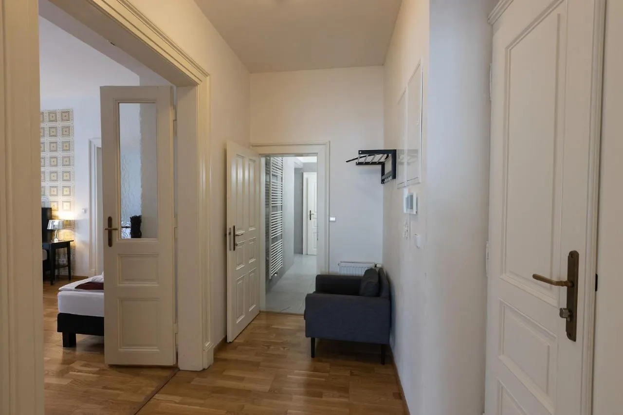 Aparthotel Old Town Spirit Praha 3*,